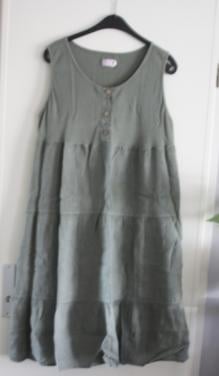 Groene jurk  met stroken maat 44