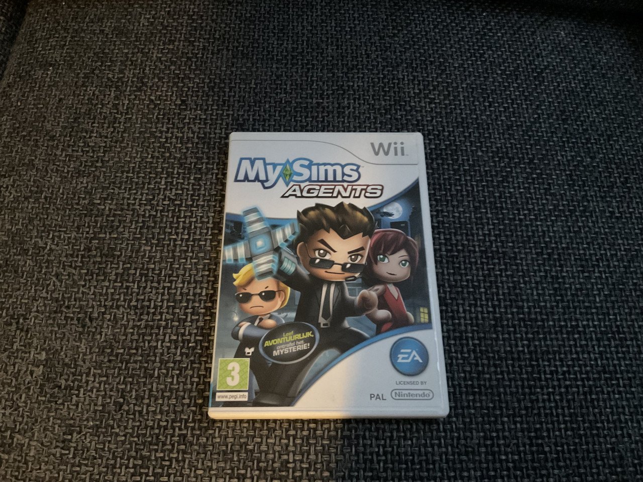 Nintendo Wii + toebehoren en spellen.