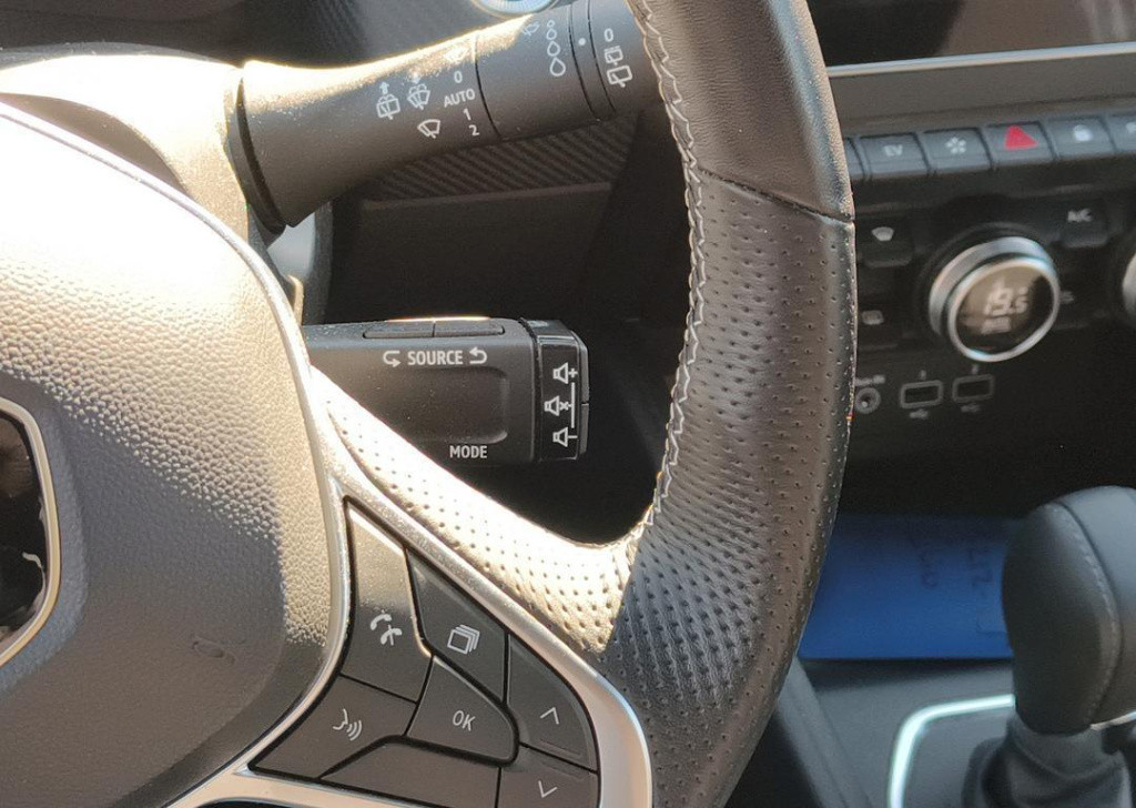 Renault Clio 1.6 e-tech hybrid 145 e-tech engineered
