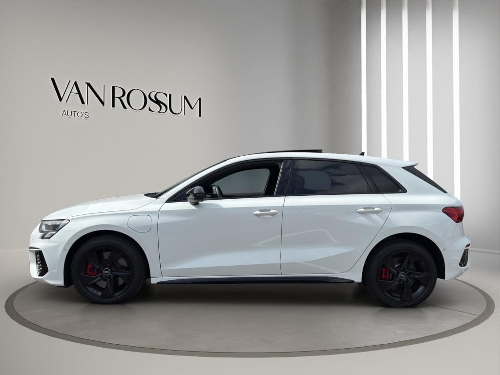 Audi A3 sportback 45 tfsi e s-line pano b&o matrix carplay