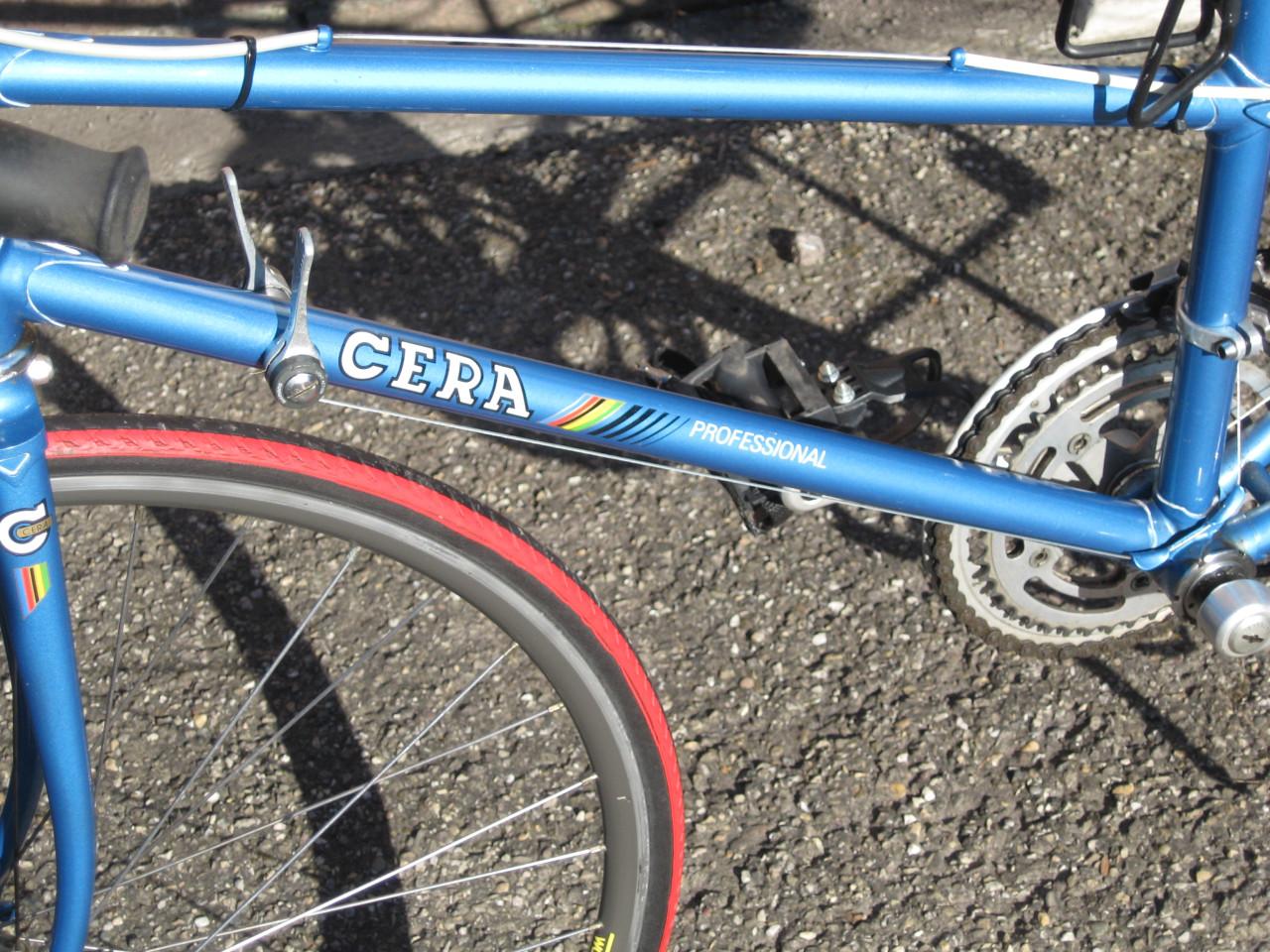 """MOOIE UNIEKE DAMES CERA RACEFIETS""