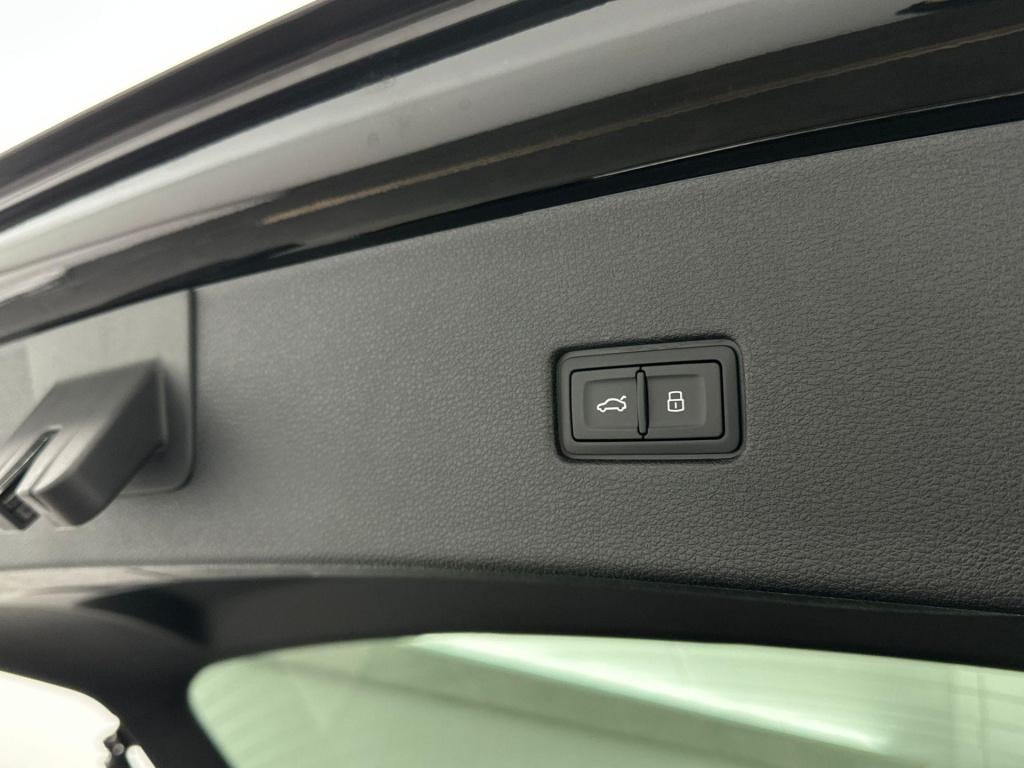 Audi Q8 55 tfsi e quattro pro line s