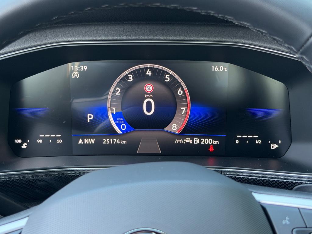 Volkswagen T-cross 1.5 tsi 150pk dsg r-line | black style | trekhaak | iq l