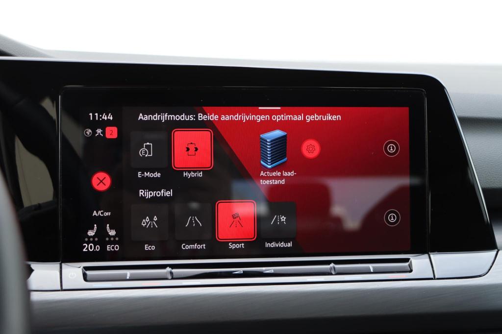 Volkswagen Golf 1.4 ehybrid style 204pk dsg6 | soh 95% |