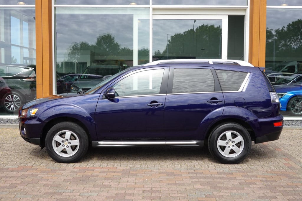 Mitsubishi Outlander 2.0 intro edition