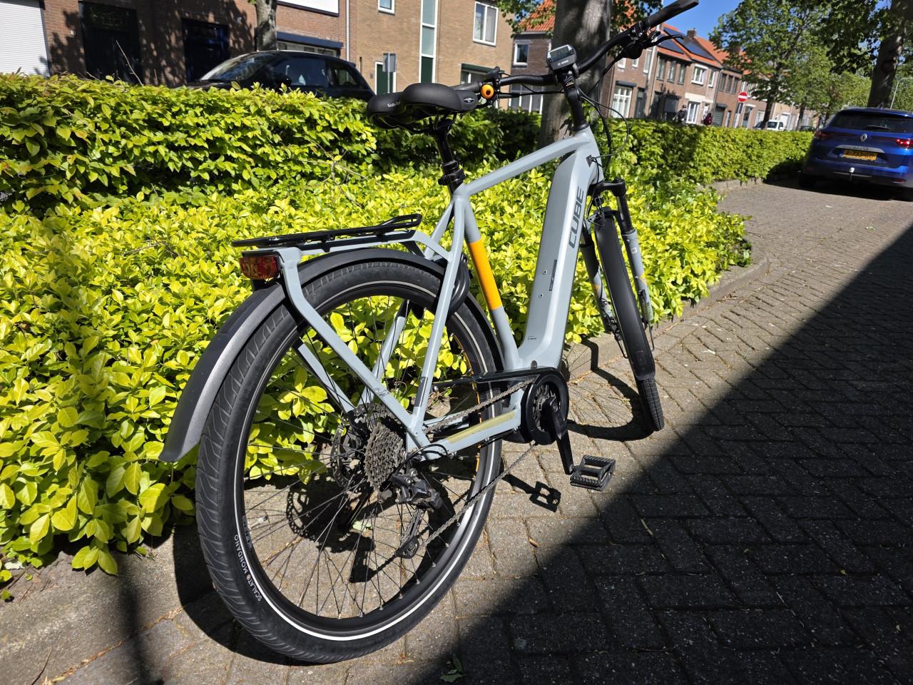 Cube Touring Pro met Bosch Performance middenmotor en 625wh accu