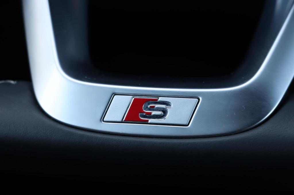 Audi Q5 50 tfsi e s edition quattro 299pk s tronic | soh 89,8% |