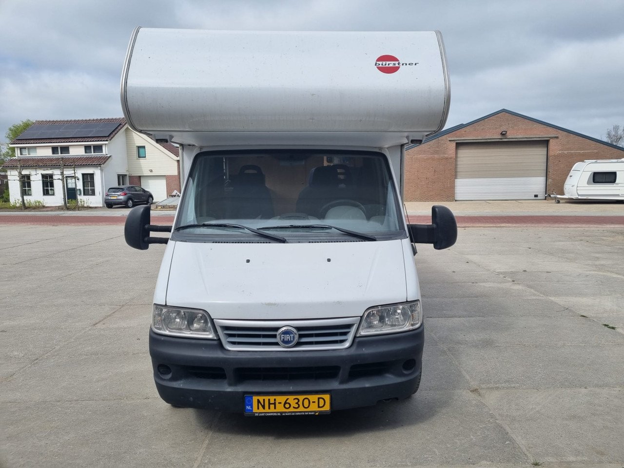 Burstner alkoof campers op basis van FIAT DUCATO uit 2002