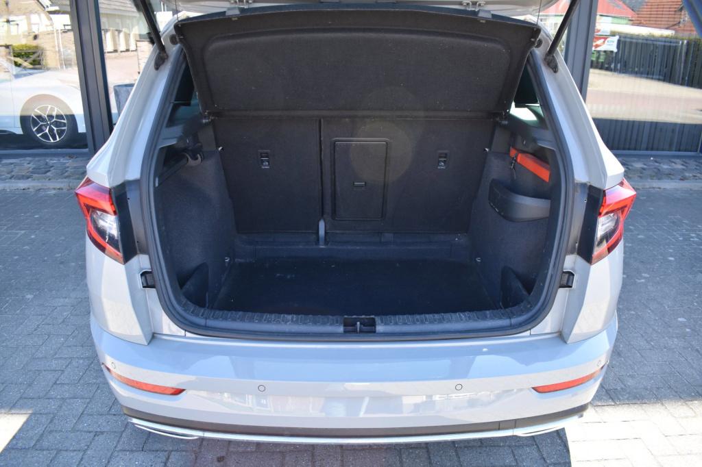 Skoda Karoq 1.5 tsi act sportline | camera | nap | stoelverwarming | apple 