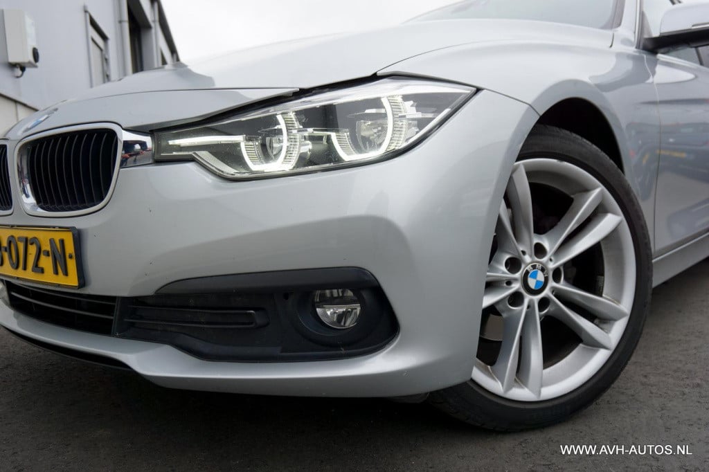 BMW 3-serie touring 320d ede corporate lease executive