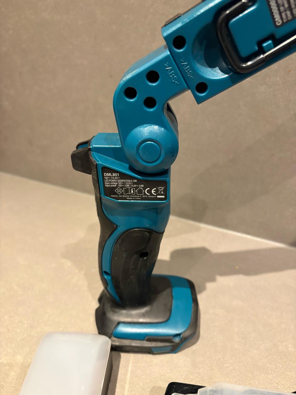 Makita led lamp met 5,0Ah zgan!