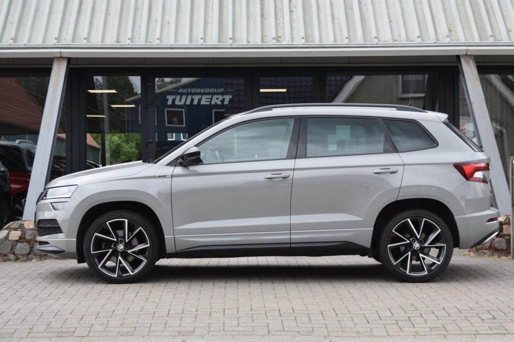 Skoda Karoq 1.5 tsi act sportline | trekhaak | canton | virtual cockpit | a