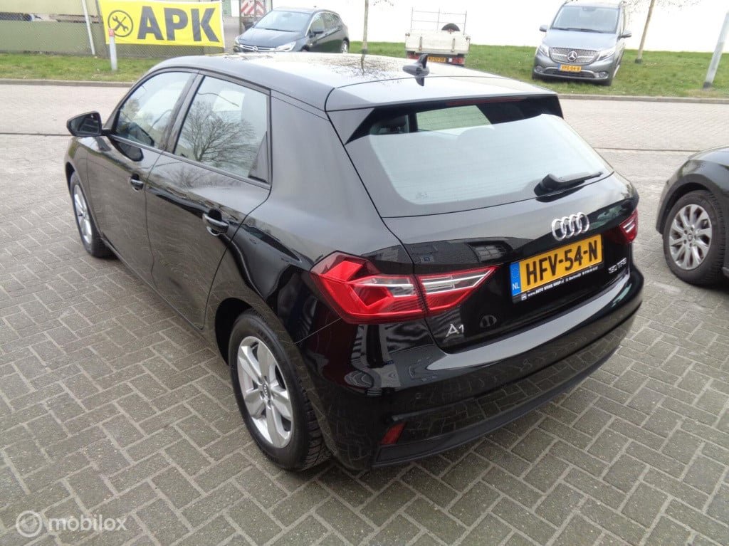 Audi A1 Sportback 30 tfsi 115pk automaat/airco/ecc/carplay/lm velgen/pdc