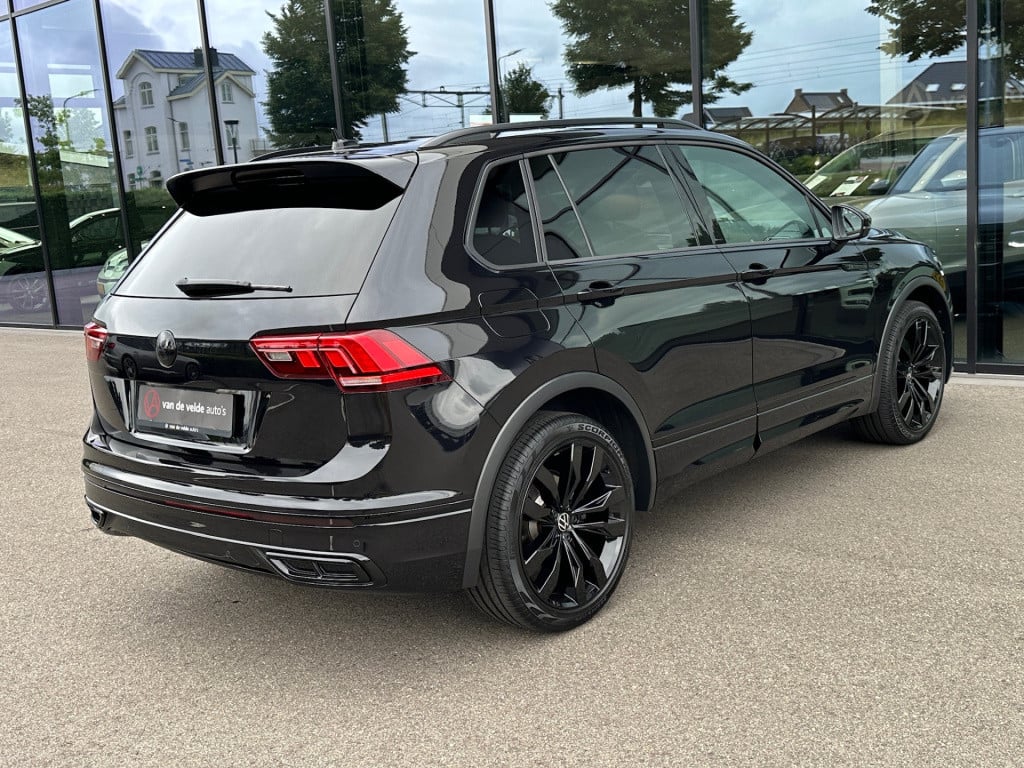 Volkswagen Tiguan 1.5 tsi 150pk dsg r-line | black style | leder | trekhaak