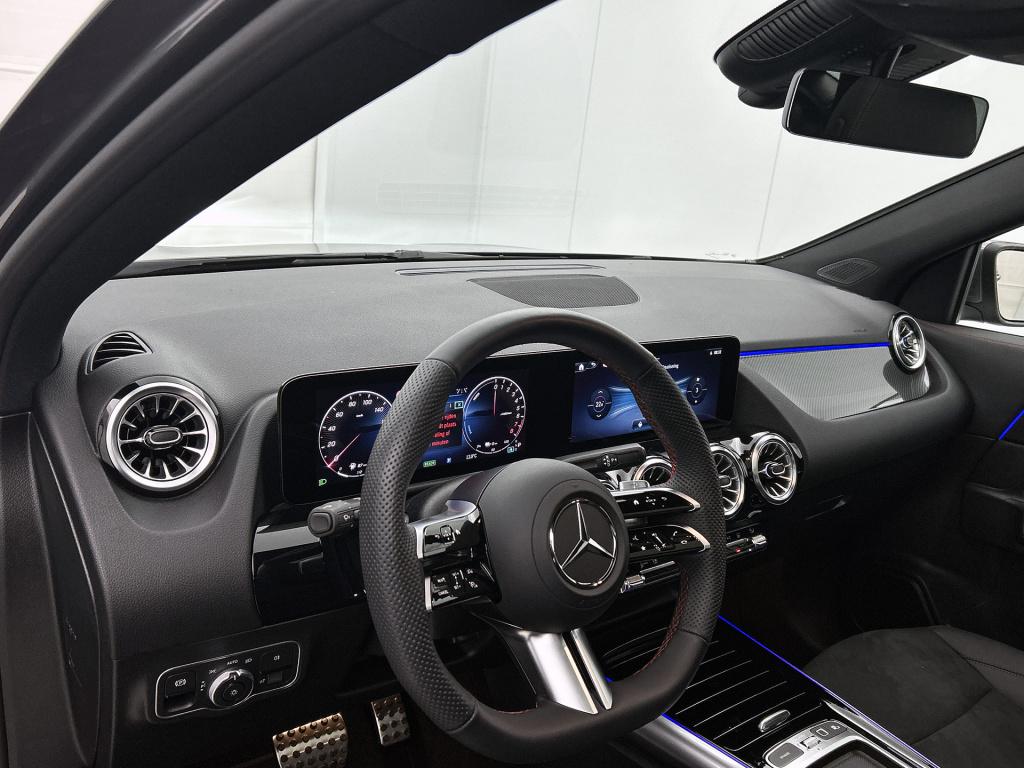 Mercedes-Benz Gla-klasse 250 e amg plug-in hybride amg line | panorama schu