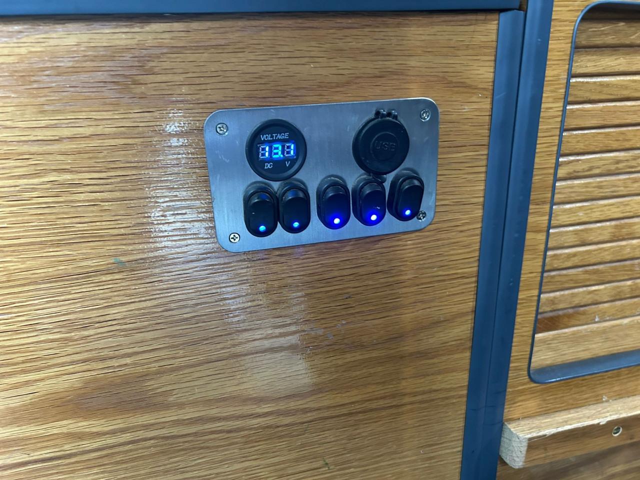 Citroen Jumpy Rechts Gestuurd Compleet met Tent en Keuken en Matras