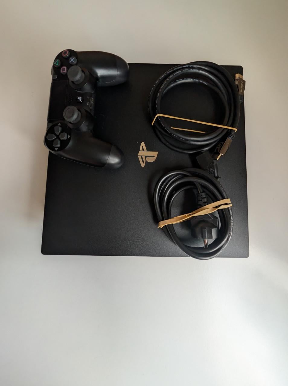 PlayStation 4 pro 1TB