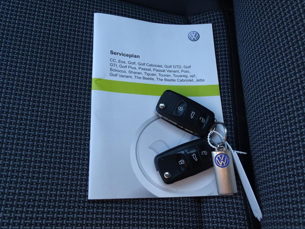 Volkswagen New Beetle cabriolet 1.2 tsi design bluemotion