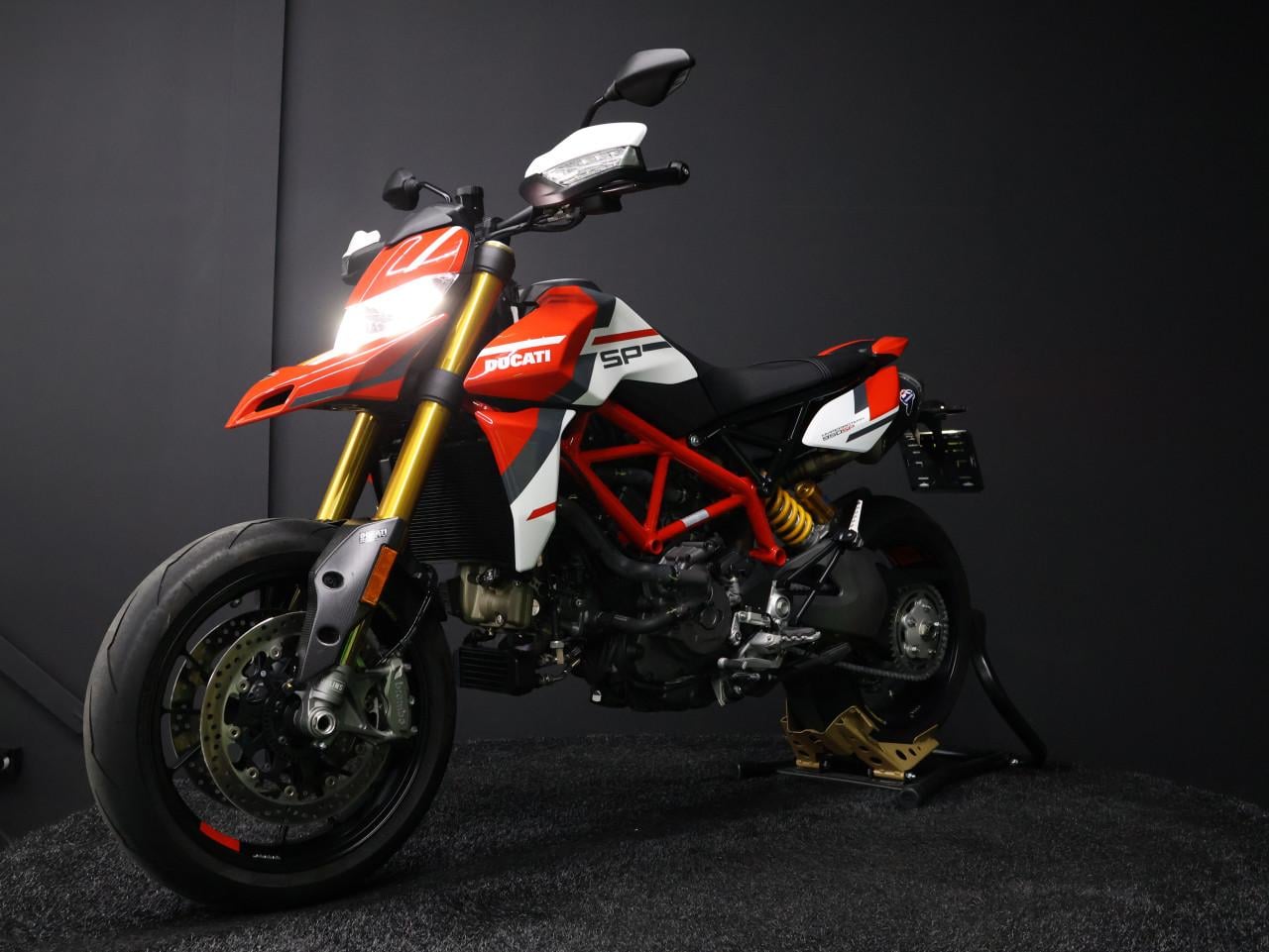 HYPERMOTARD 950 SP | Termignoni | Carbon