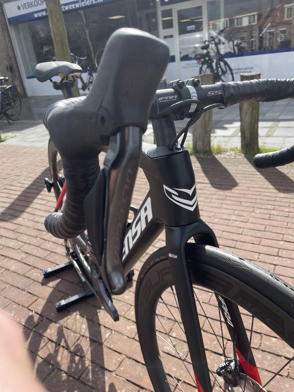 Sensa Giulia Evo Carbon Ultegra DI2 Racefiets zo goed als nieuw !!