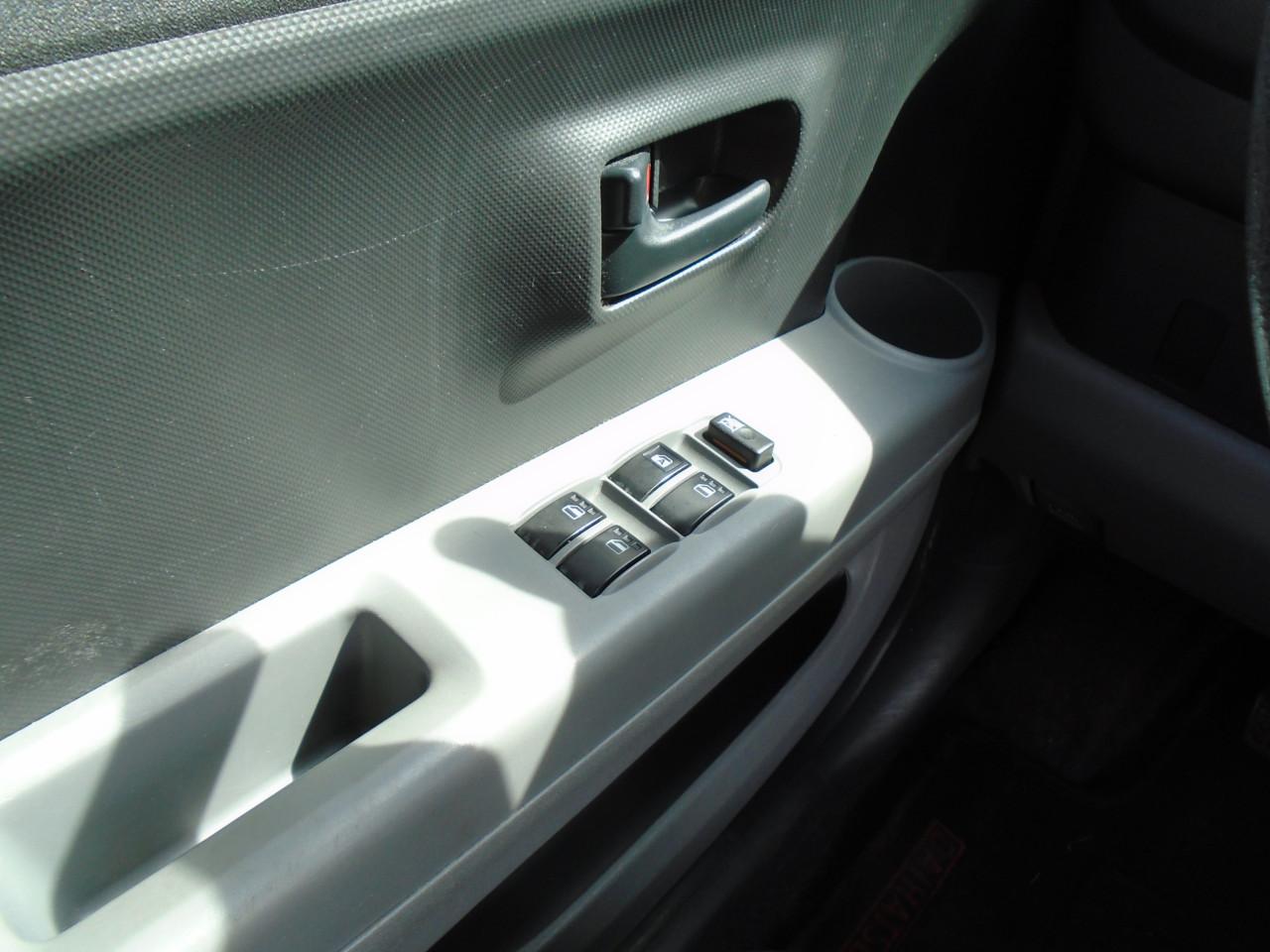 Daihatsu Sirion2