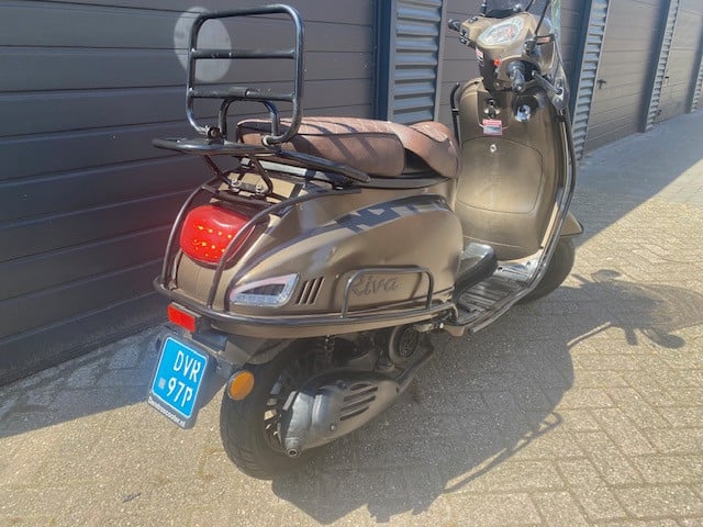 Schitterende btc riva luxury full option beugels windscherm dubbelzadel enz