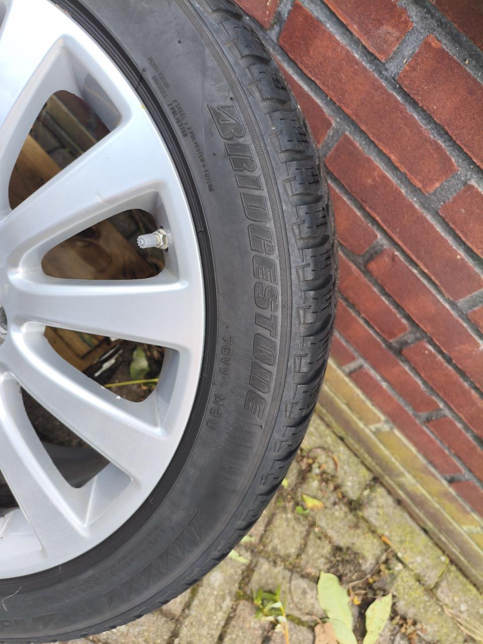 Winterbanden Opel Insignia a Blizzak 235/45/R18  96V