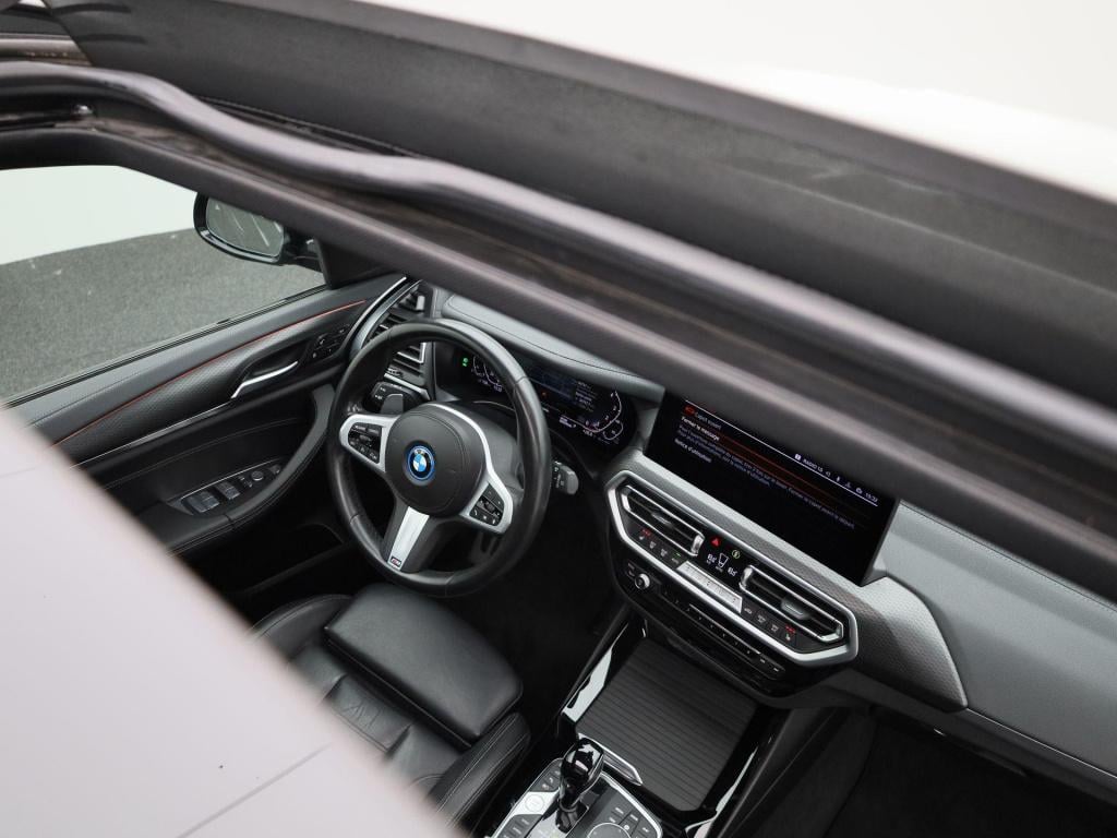 BMW X3 xdrive30e high executive | m-sport plus | panoramadak | apple carpla
