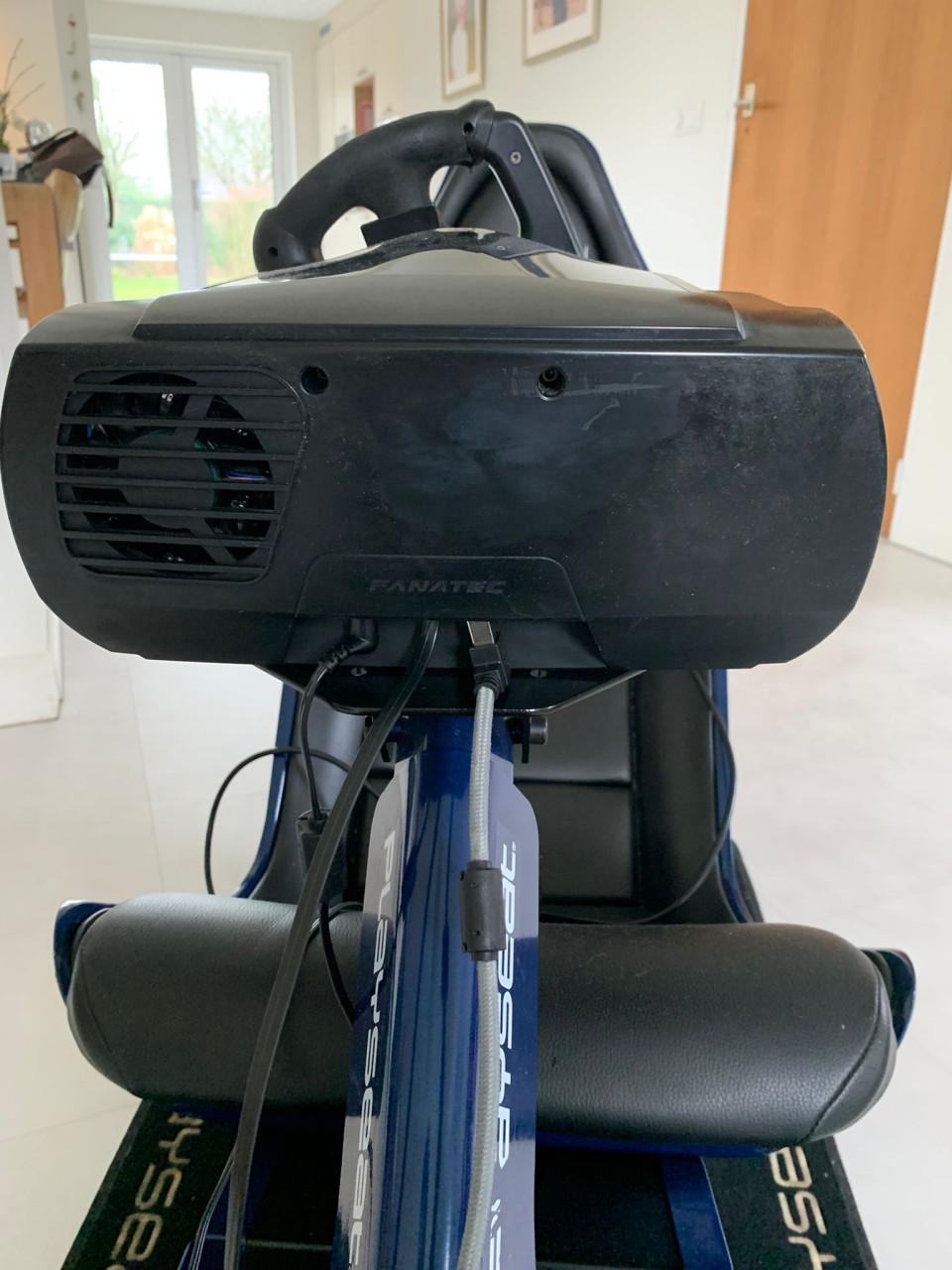 Complete fanatec sim racing set up, playseat F1