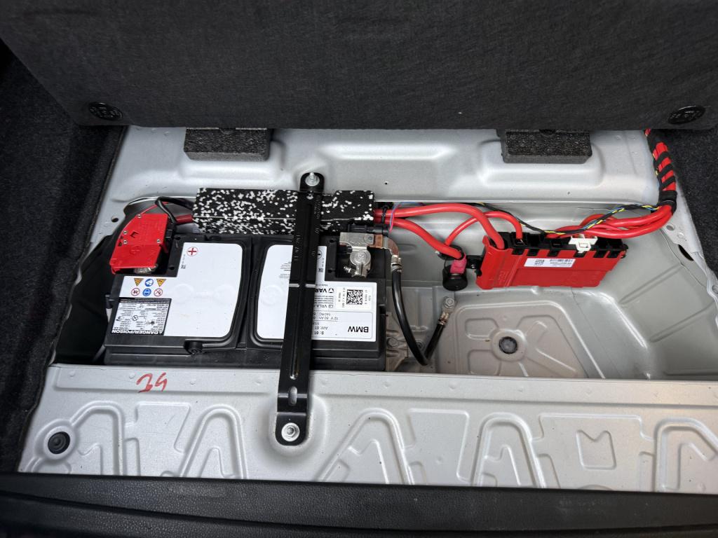 BMW 1 Serie 114i executive business+ 3-drs