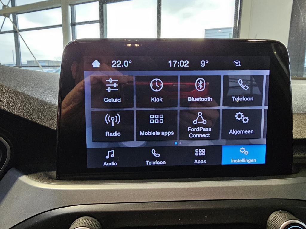 Ford Focus wagon 1.0 ecoboost hybrid st line x