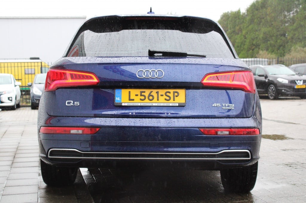 Audi Q5 45 tfsi quattro s edition full options