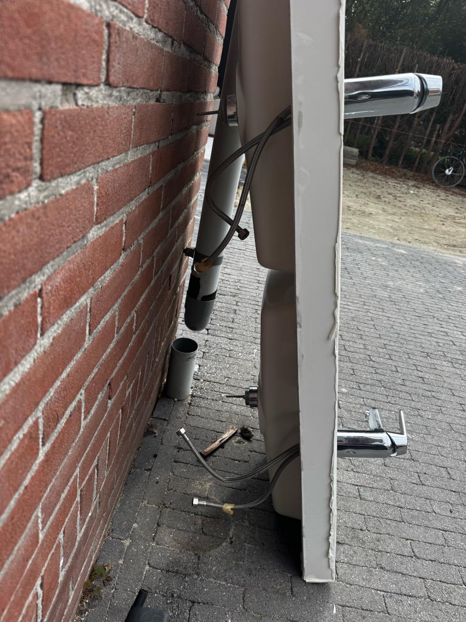 Dubbele wastafel 120 met 2 grohe kranen zgs