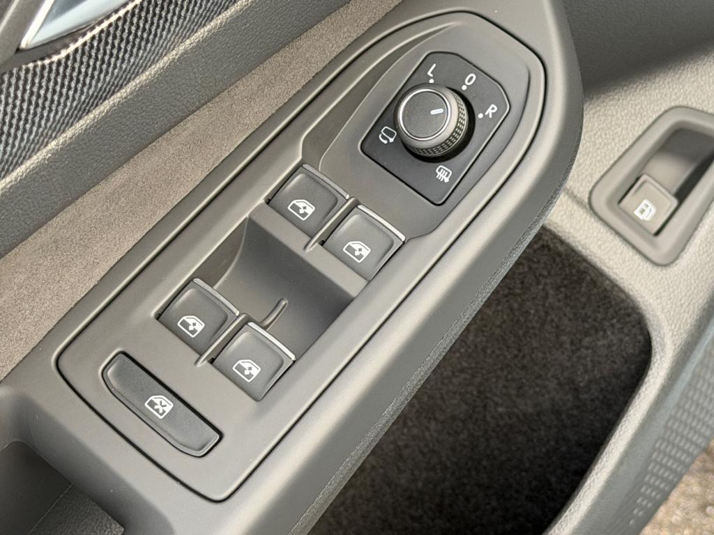 Volkswagen Golf 1.5 ehybrid gte 272pk | led iq light | trekhaak | head-up |