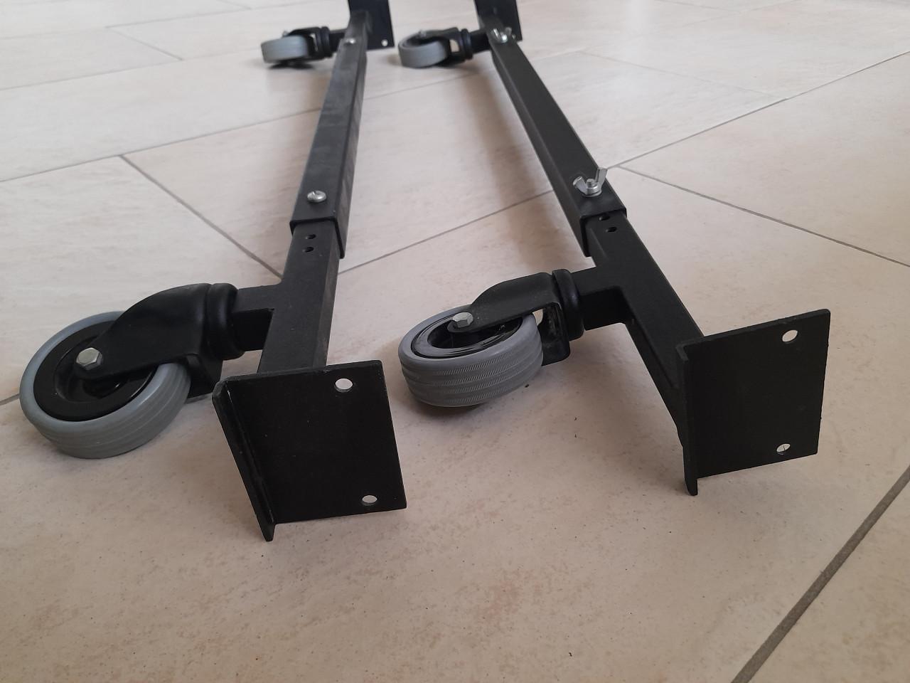 Potenset met wielen zelfdragend  t.b.v. een bed - 80/90/100 (z.g.a.n.)