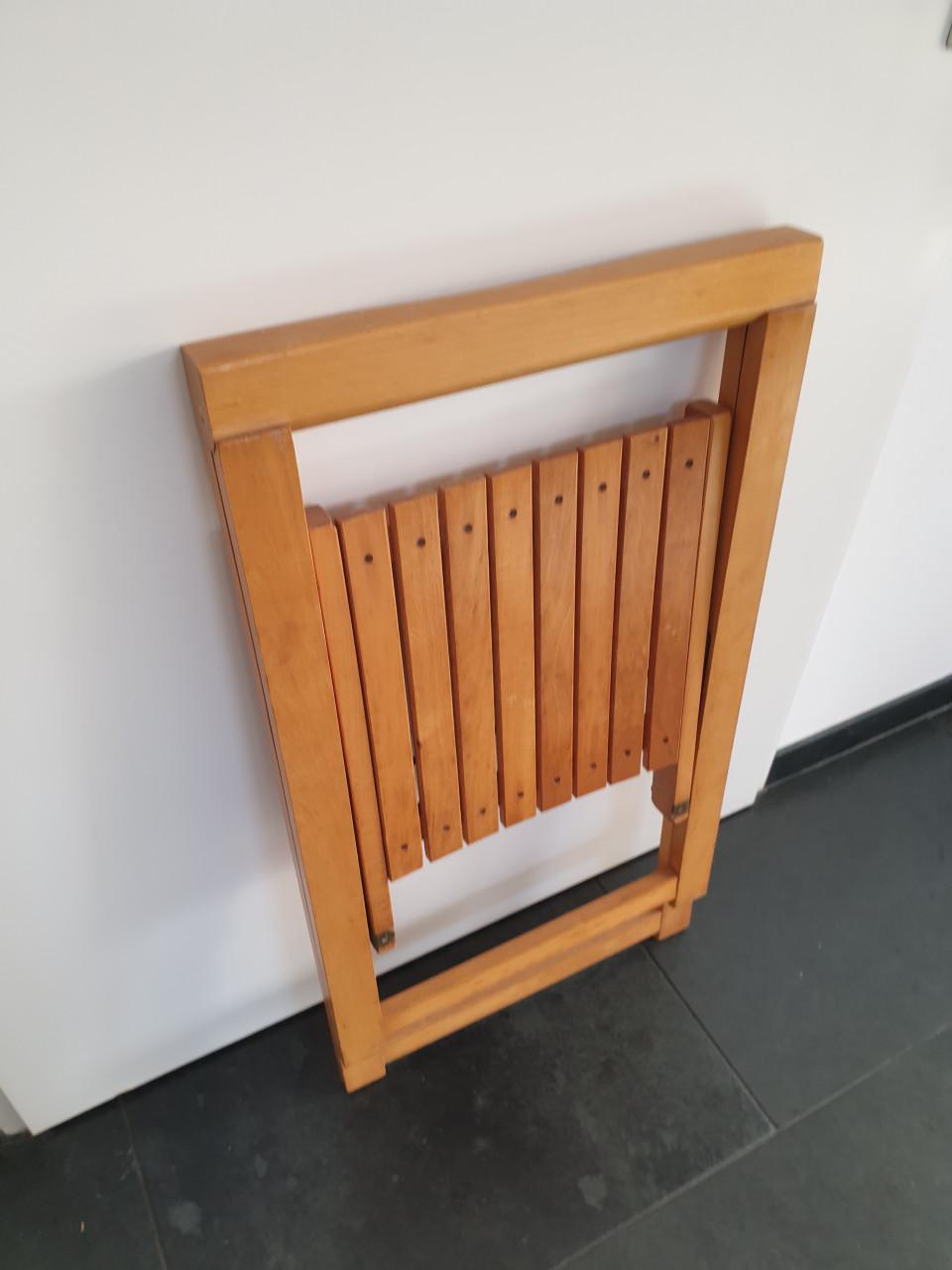 6 Houten Klapstoelen