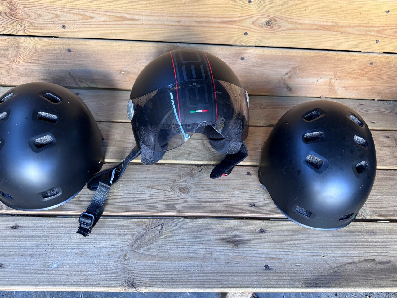 Diverse scooterhelmen vanaf 15 euro