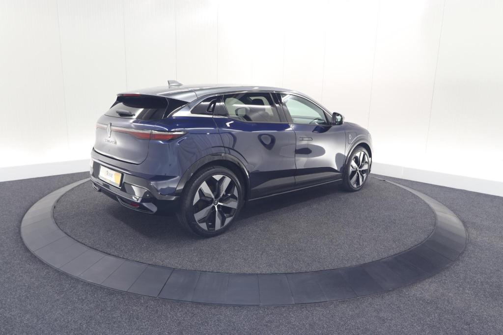 Renault Megane E-tech ev40 boost charge techno | pack winter | camera | app