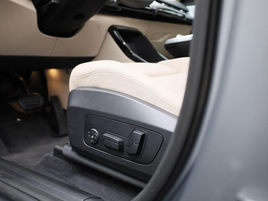 BMW X1 xdrive25e | automaat | leder | panorama dak | stoel verwarming | vir