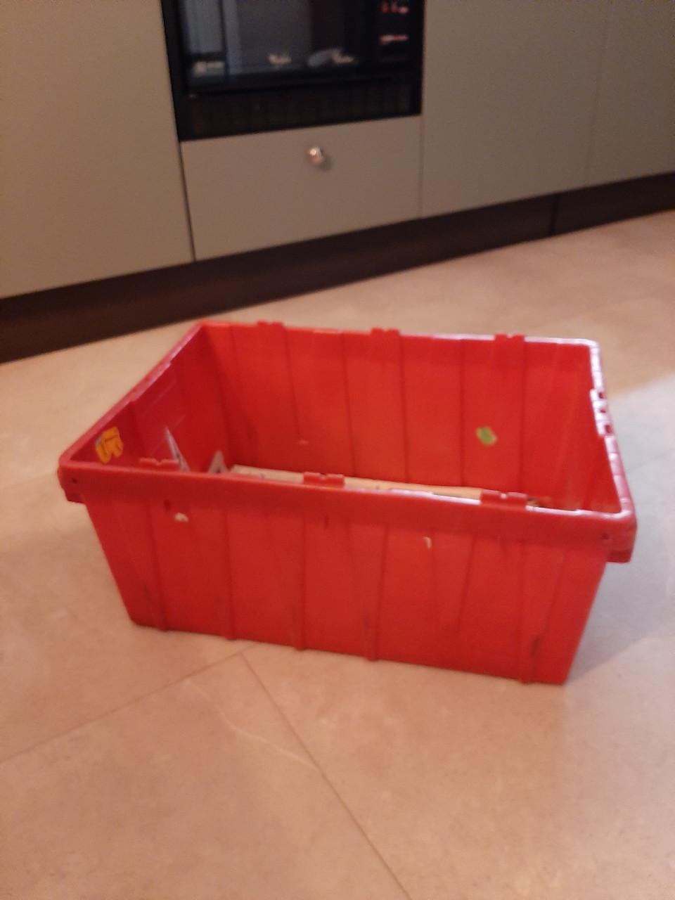 OPBERG BAK MET LOS DEKSEL  ( DISTRIBUTIE BAK )