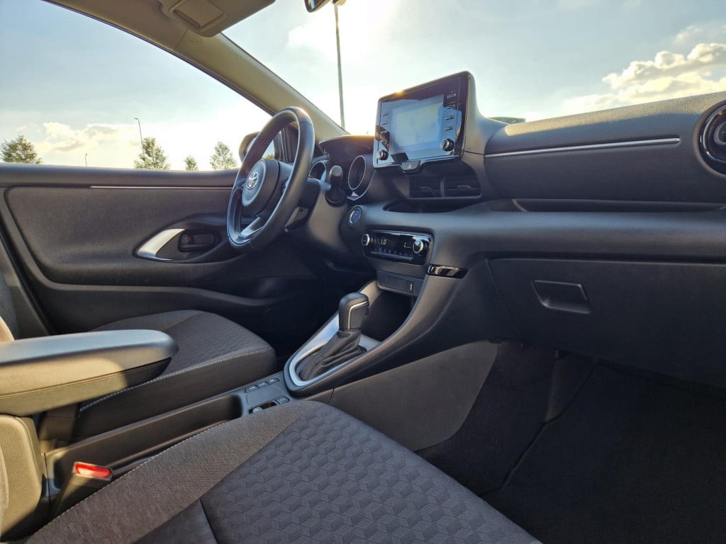 Toyota Yaris 1.5 hybrid first edition | automaat | adaptieve cruise control