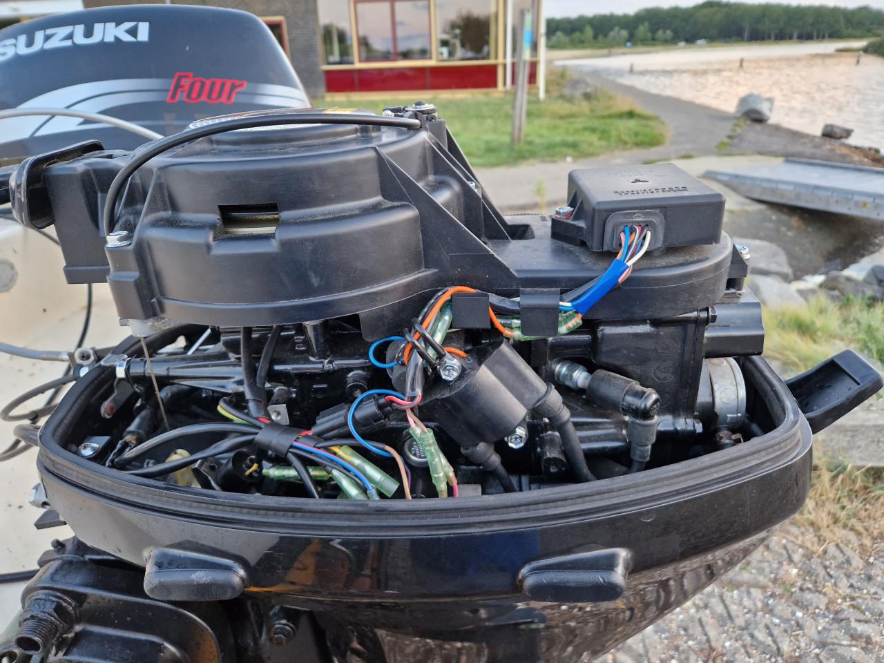 Shetland GH 14 met Suzuki 15 pk 4-takt visboot / consoleboot € 1.850,-