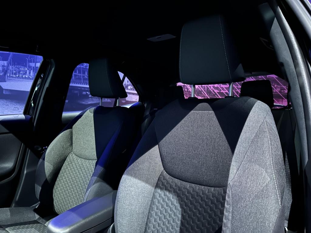 Toyota Yaris Cross 1.5 hybrid 130 dynamic *acc*winterpakket*camera*17inch*