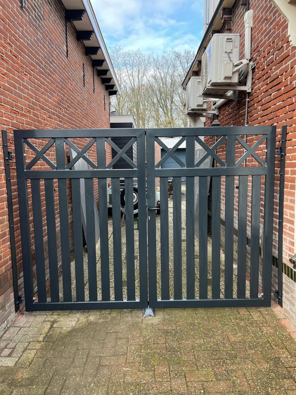 Hekwerken - Tuinpoorten - Schuifpoorten en Automatische Inrijpoorten.