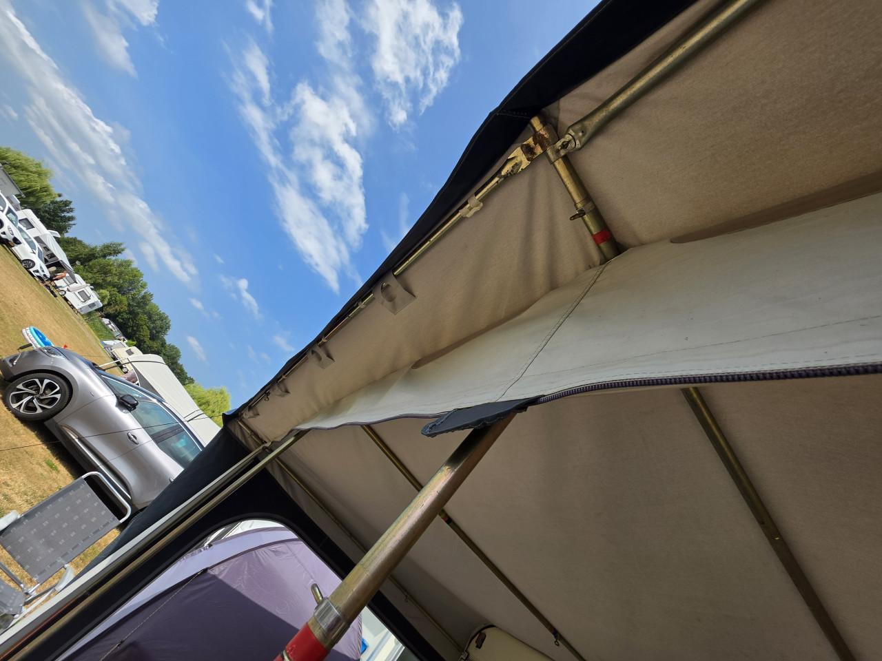 Voortentframe met verandastang