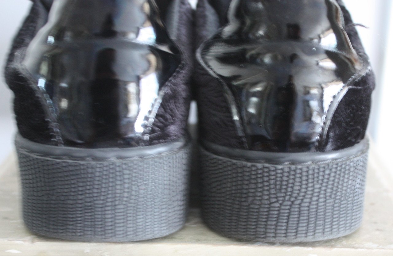 Zwarte sneaker lk en barokprint stof maat 42