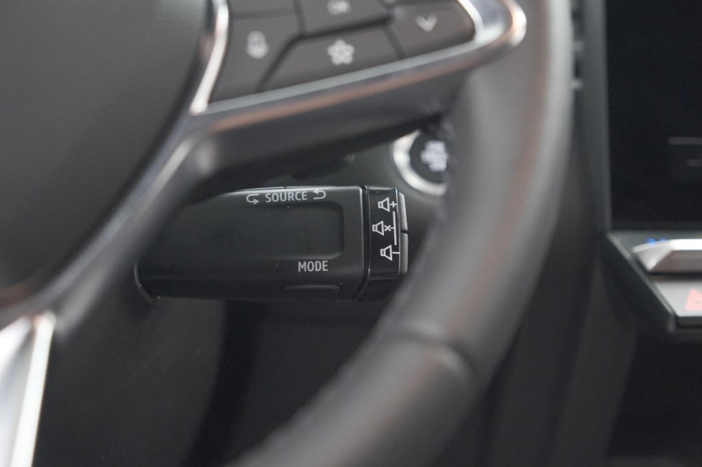 Renault Captur mild hybrid 160 edc techno | camera | navigatie | apple carp