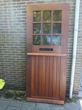 Hardhouten voordeur