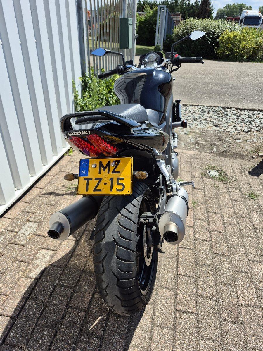 Suzuki SV1000N uit 2006, dikke naked bike