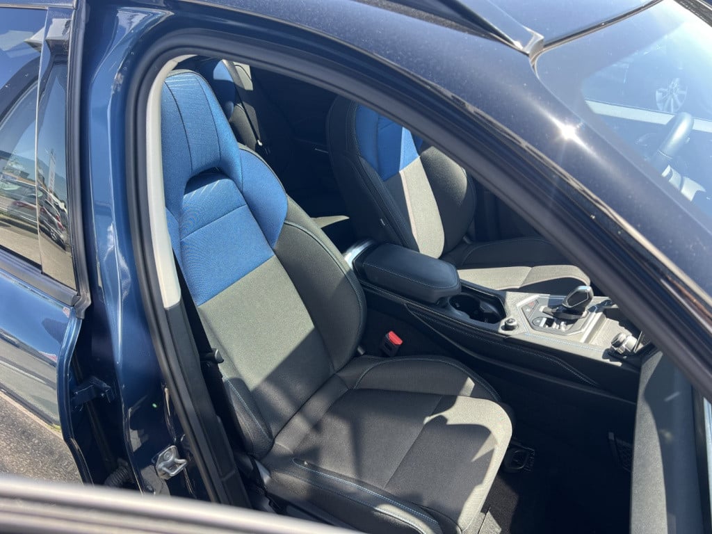 Lynk & Co 01 1.5 261pk plug in hybrid , panodak , 360gr camera , carplay